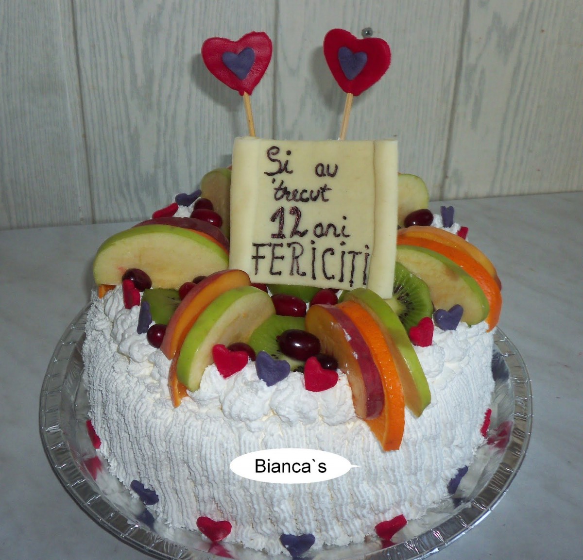 Tort cosulet cu fructe