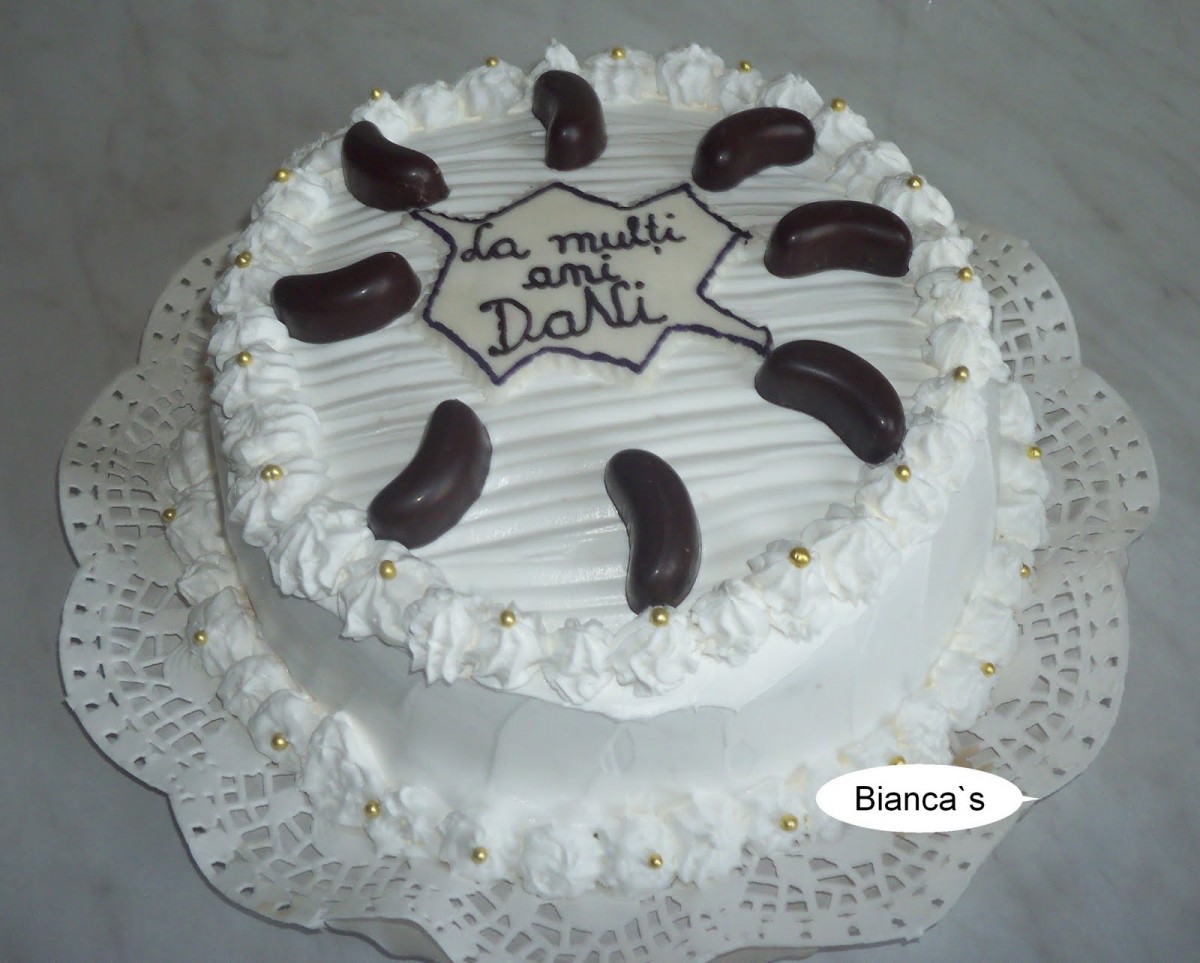Tort cu bomboane