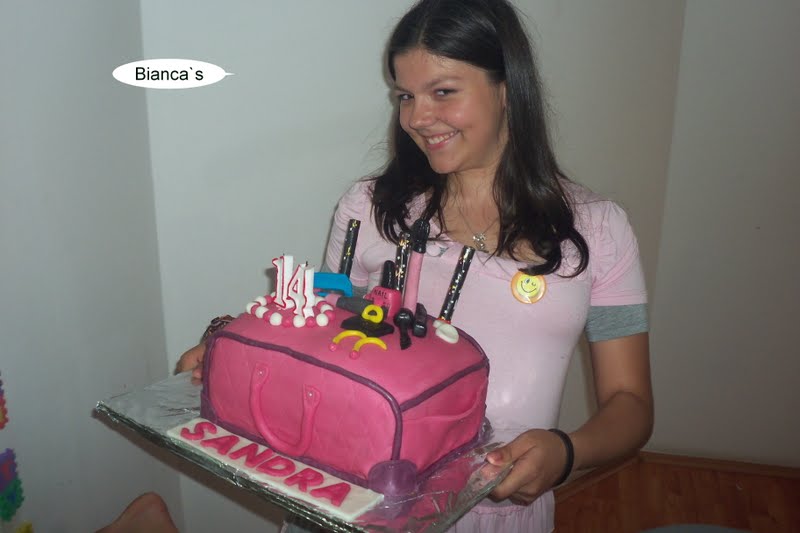 Tort poseta- Zi de nastere Sandra 2011