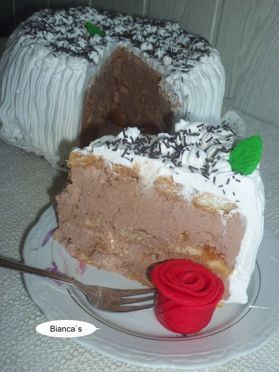 Tort decorat in frisca
