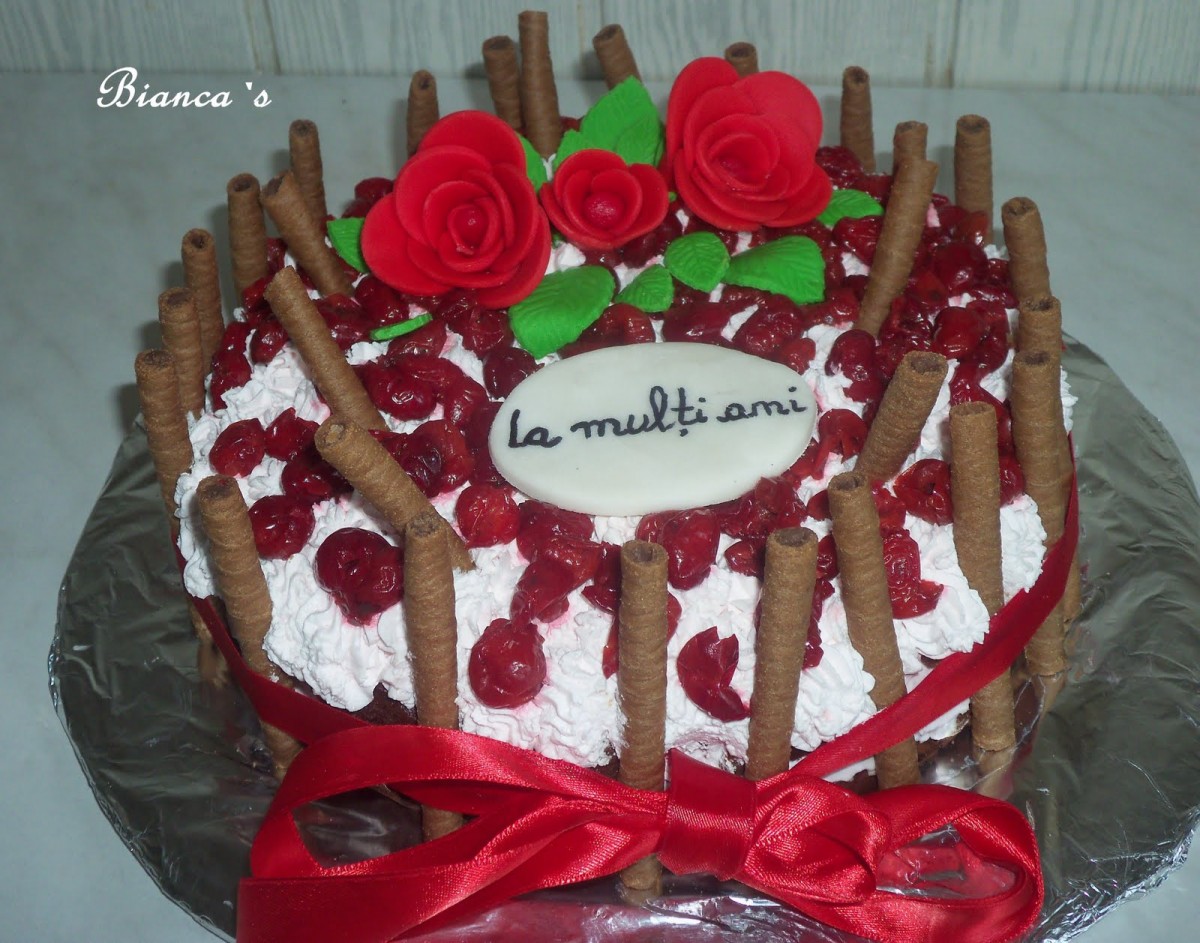 Tort cadou Oana