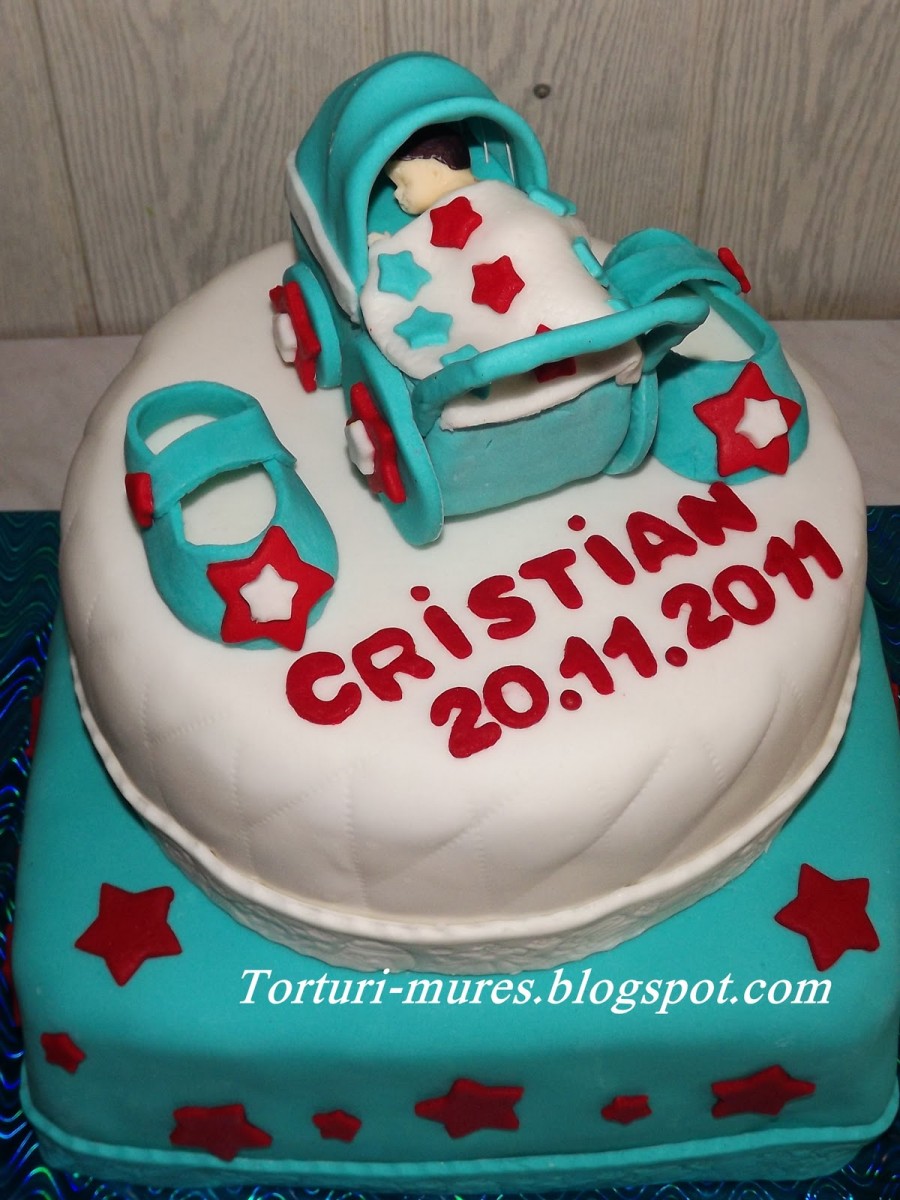 Tort de botez cu carucior si botosei