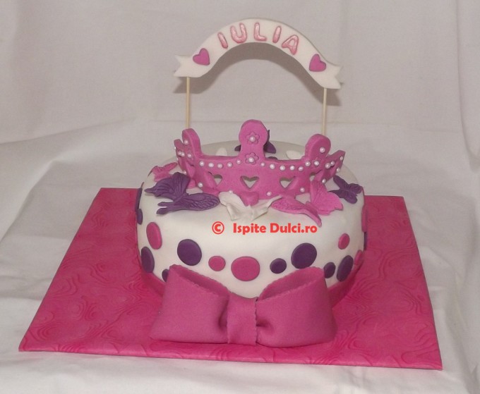 Tort cu diadema