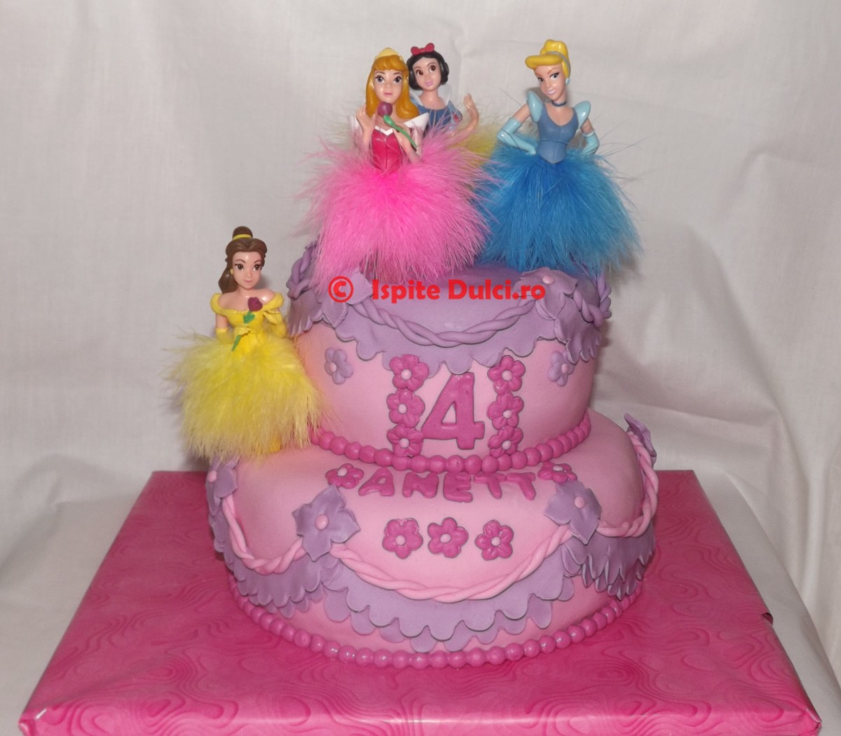 Tort cu printese Anett