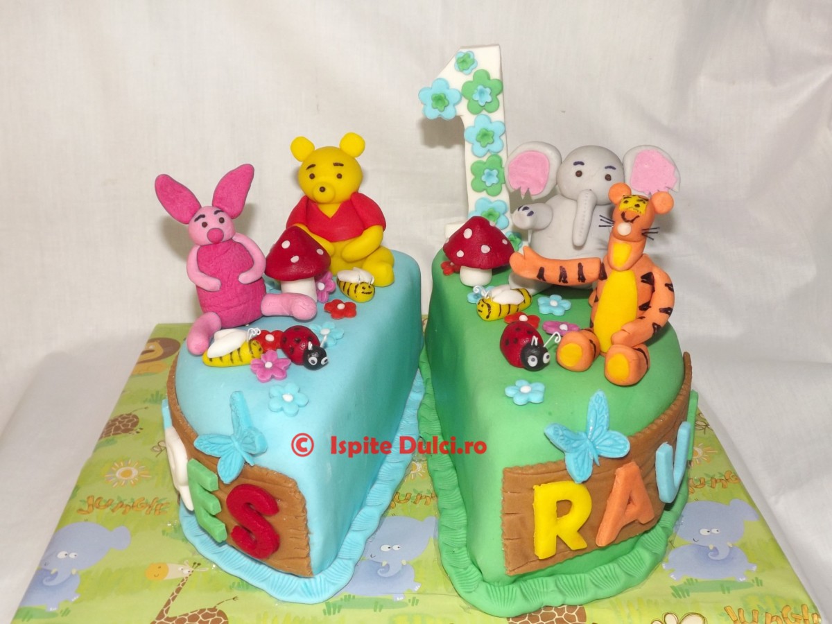 Tort Winnie the Pooh pentru gemeni