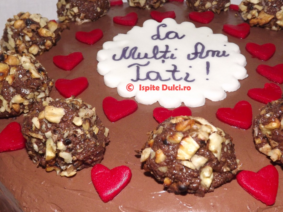 Tort cu ciocolata si bomboane Fererro Rocher
