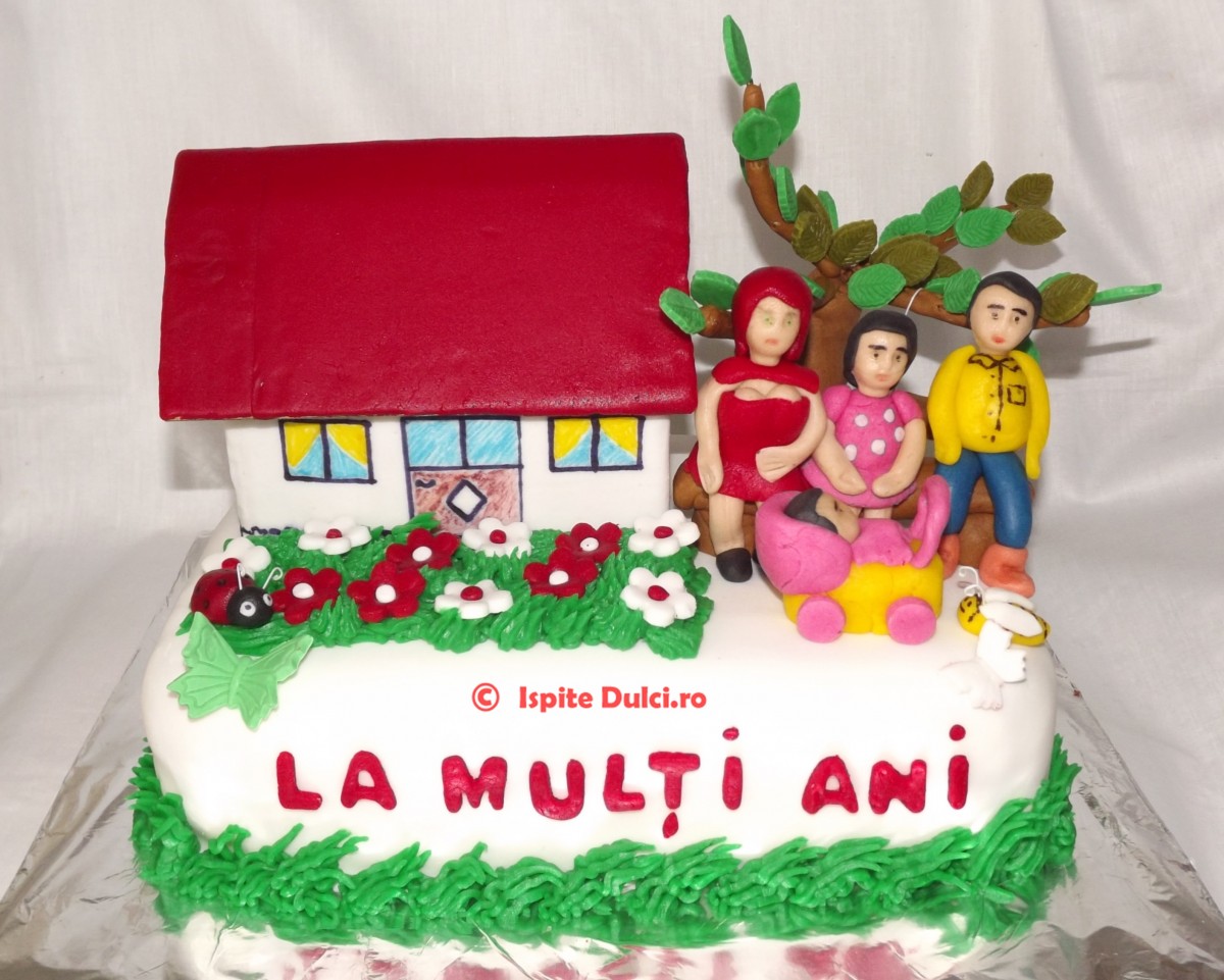 Tort cu casa si familie