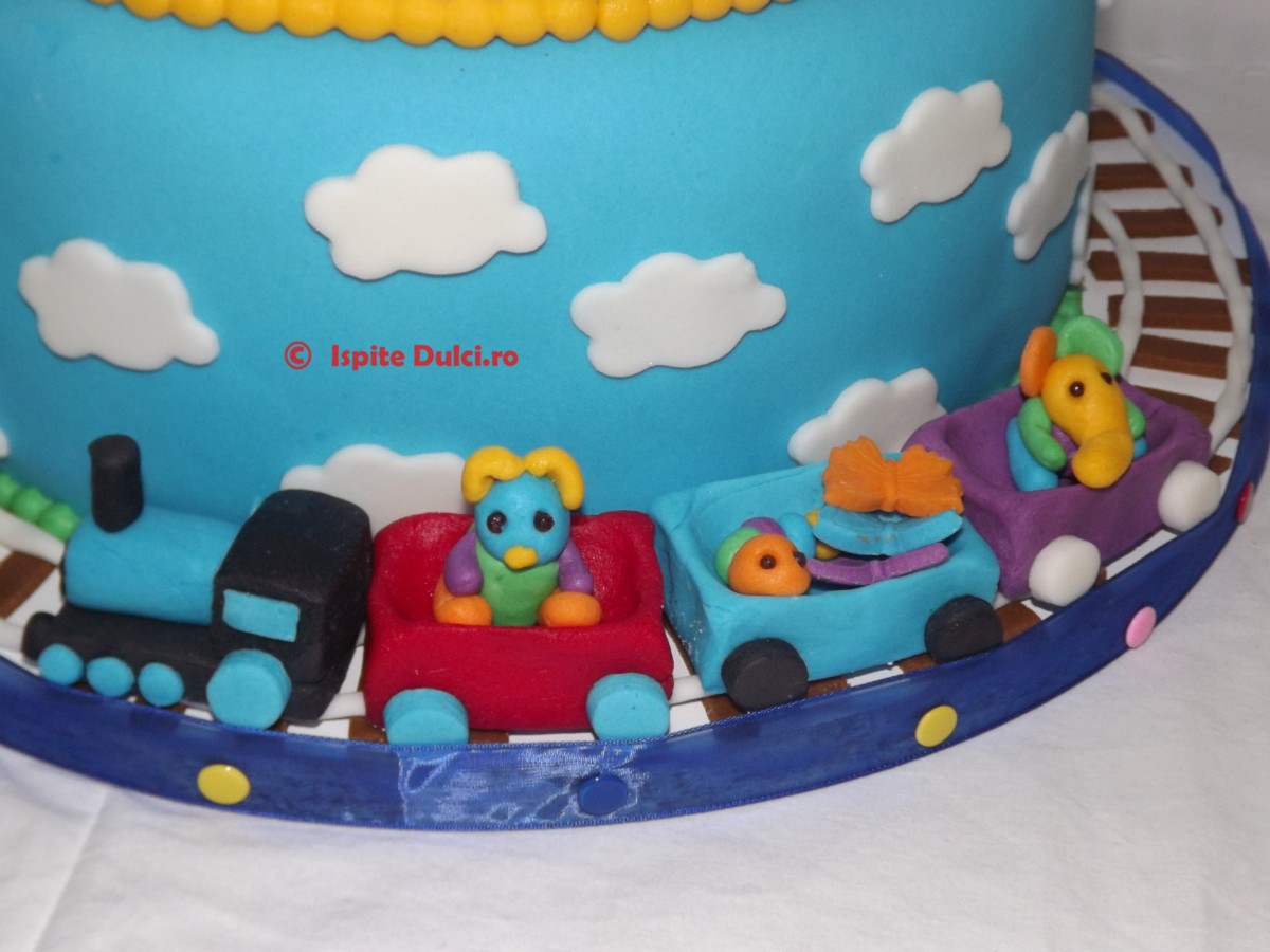 Tort de botez cu trenulet