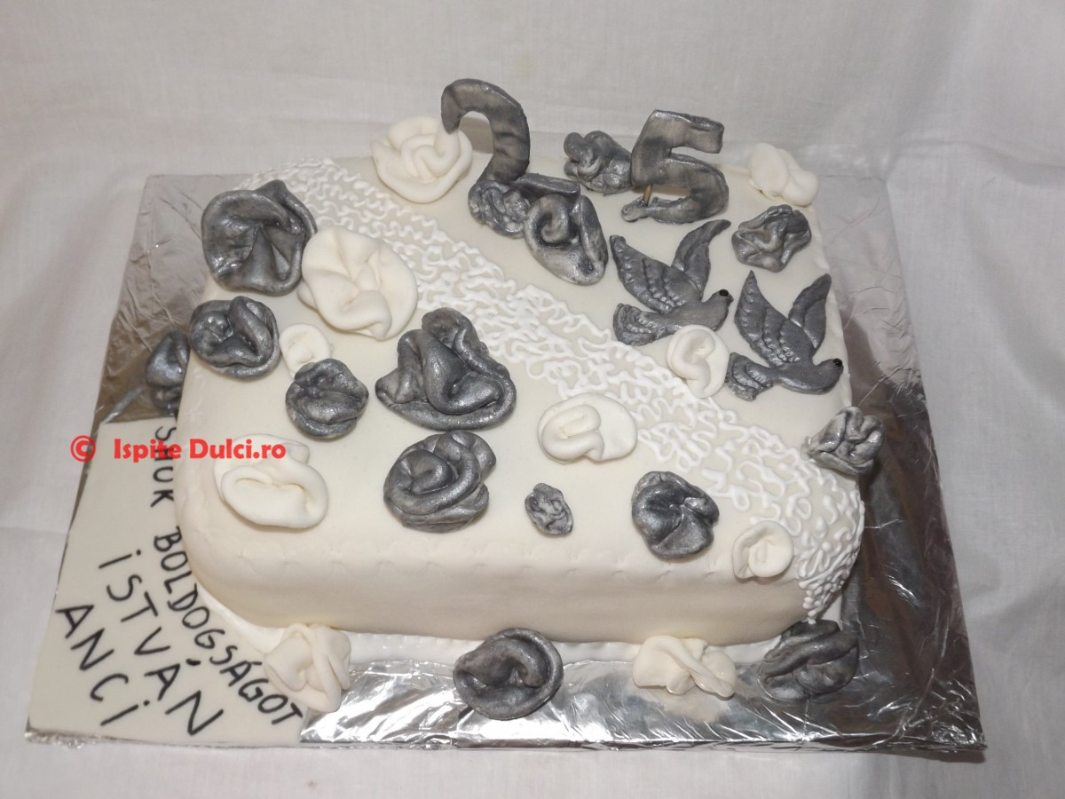 Tort 25 ani de casatorie
