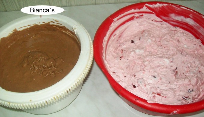 Tort dinozaur Rares- primul meu tort acoperit in fondant!!!