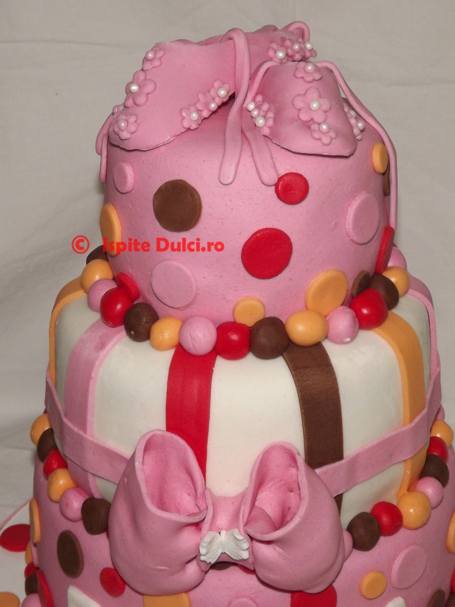 Tort de botez cu balerini Briana