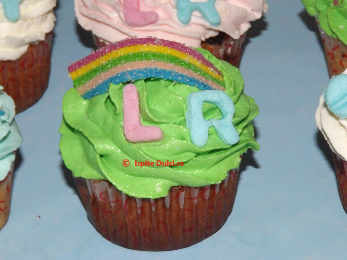 Muffins (briose) curcubeu