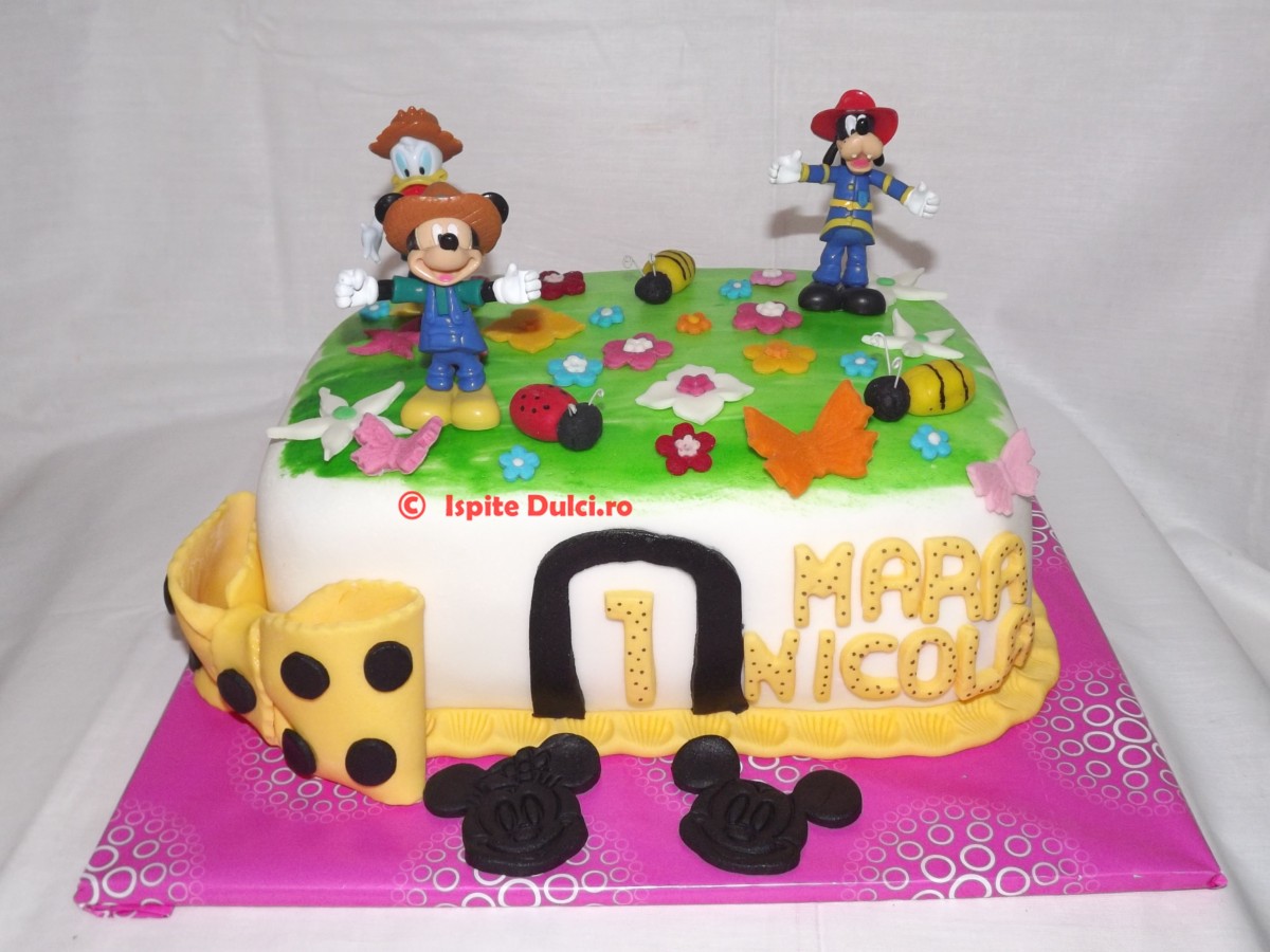 Tort cu Mickey Mouse pentru Mara