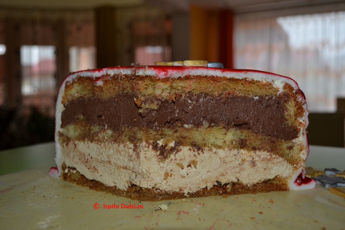 Tort 30 ani Larisa