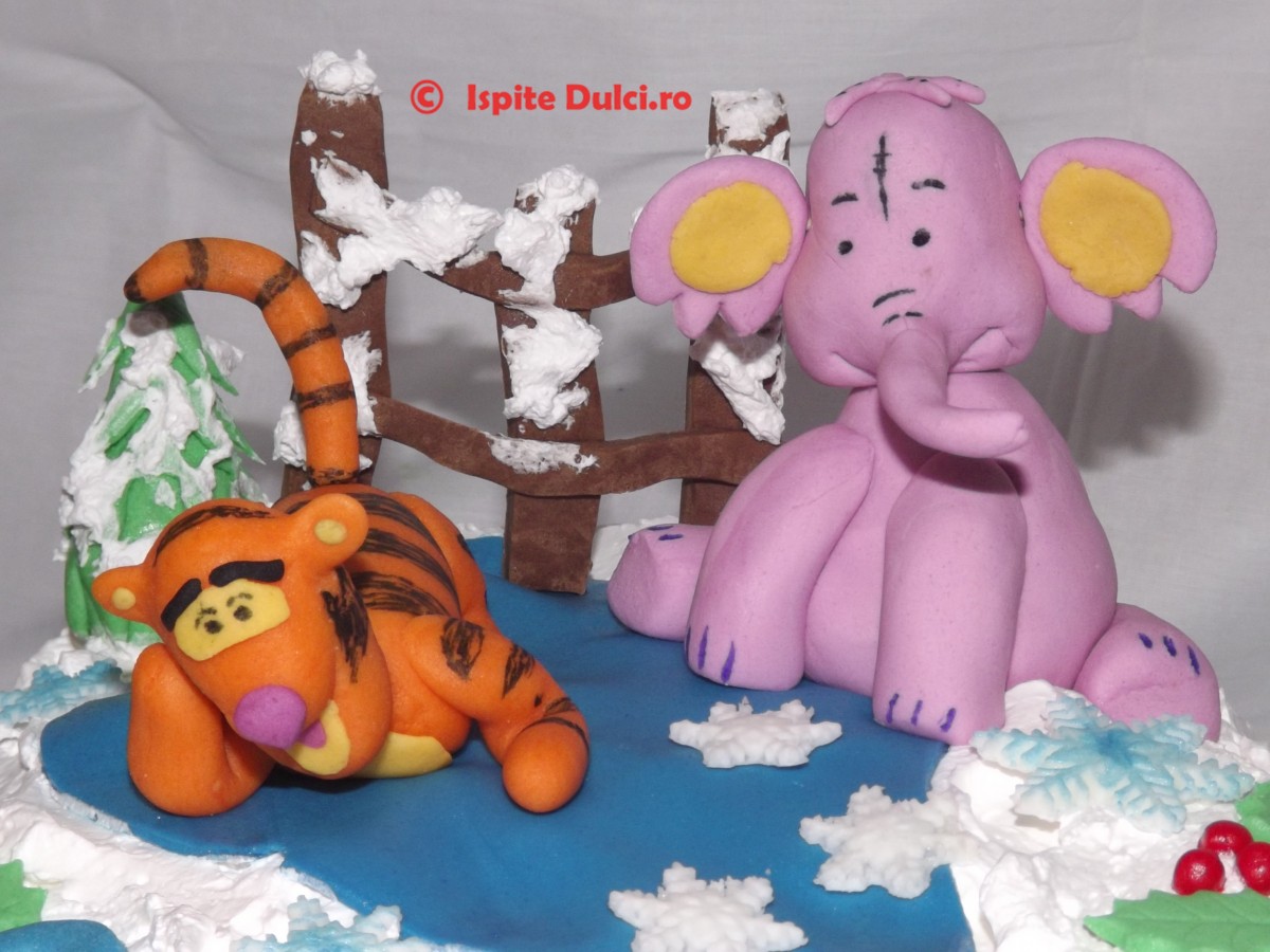 Tort de iarna cu Tigru si Elefant