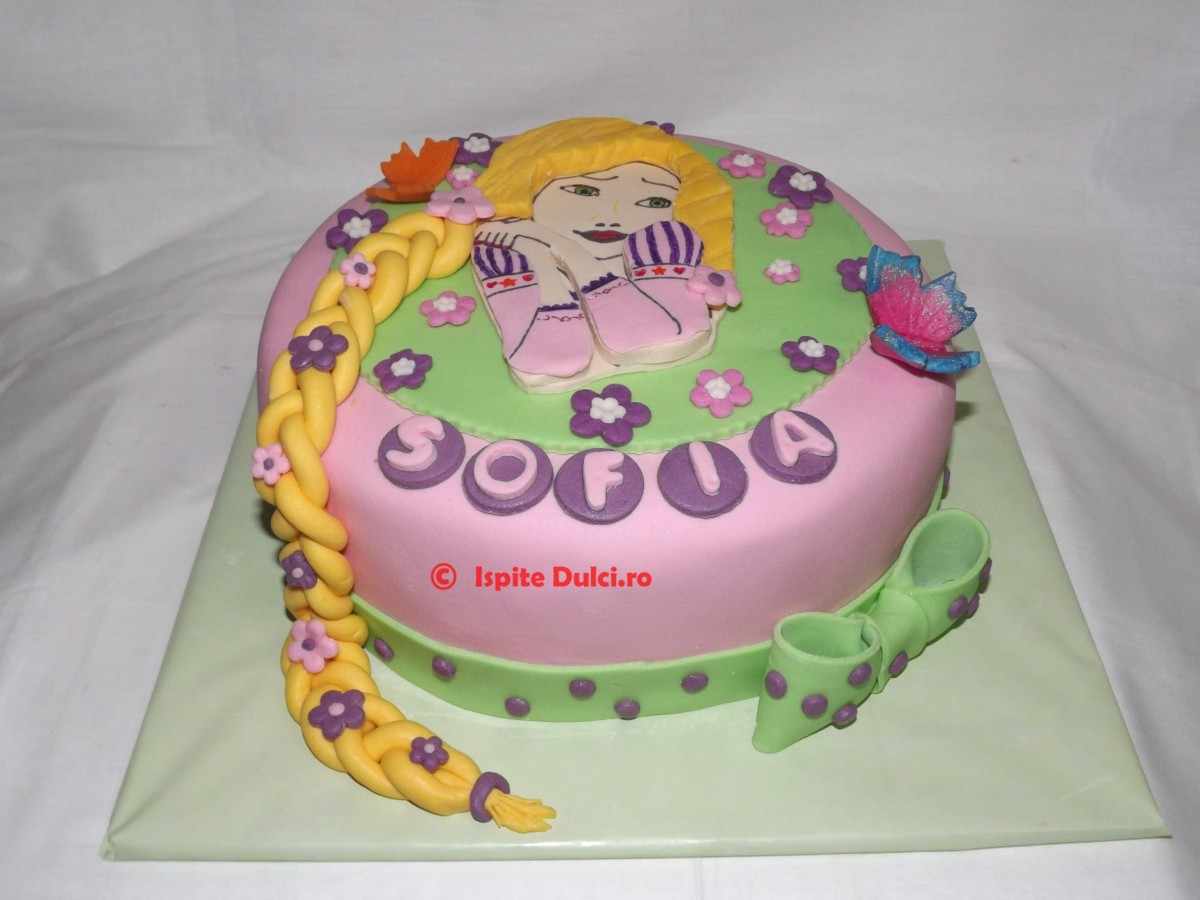 Tort Rapunzel pentru Sofia