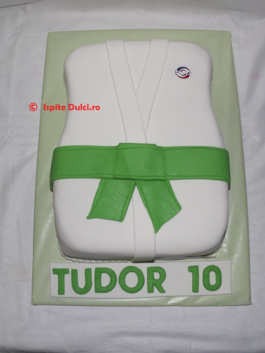 Tort kimono pentru Tudor
