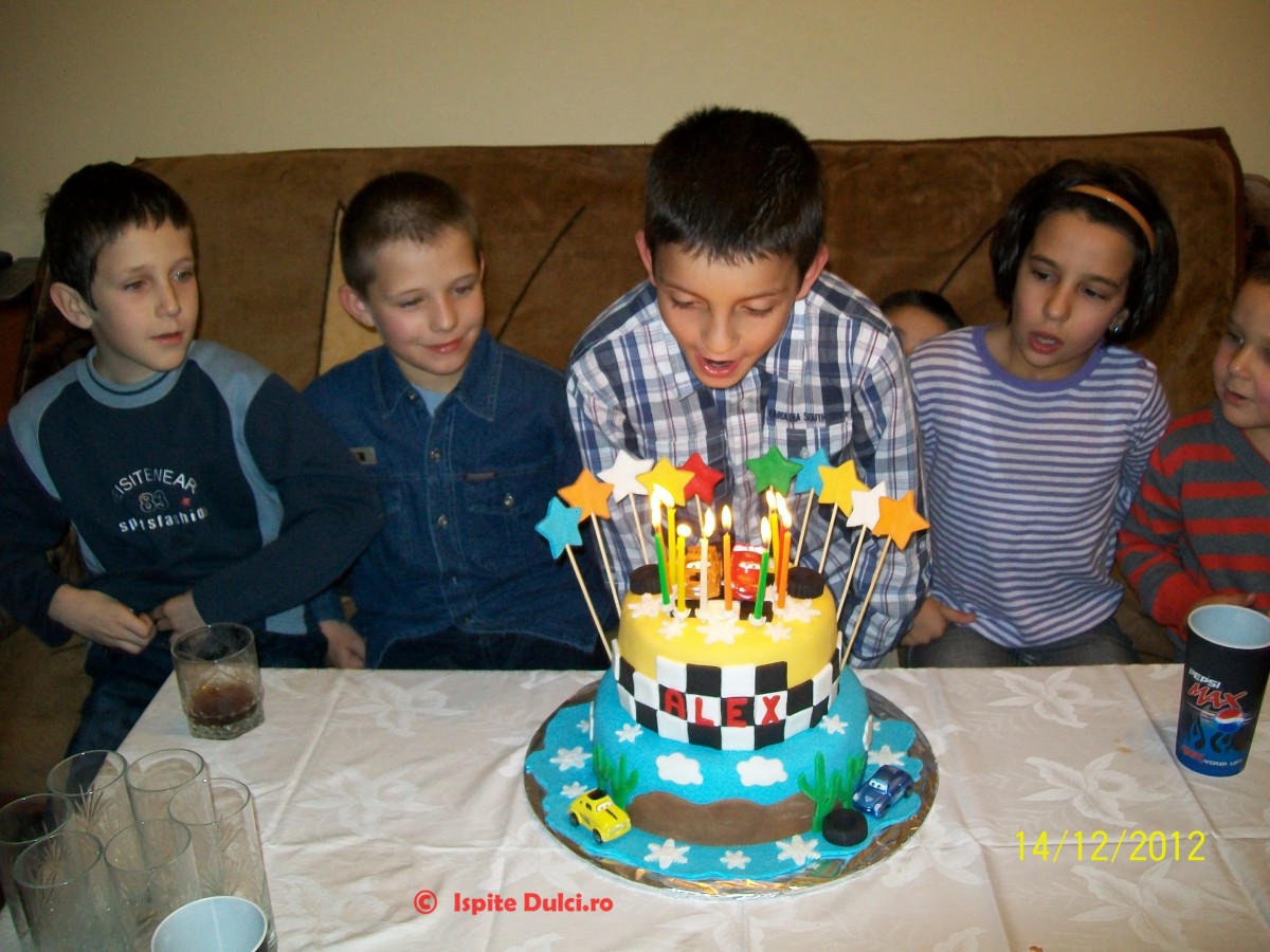 Tort Cars pentru Alex