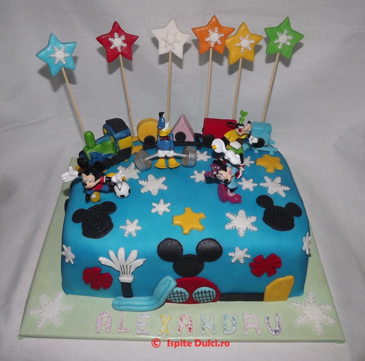 Tort cu Mickey si prietenii pentru Alexandru