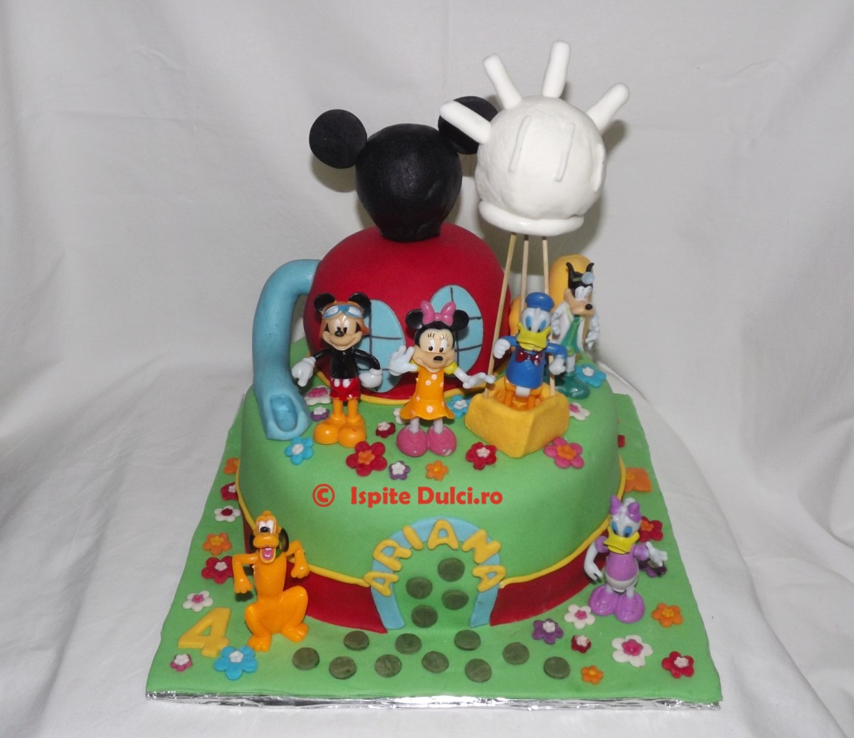 Tort clubul lui Mickey pentru Ariana