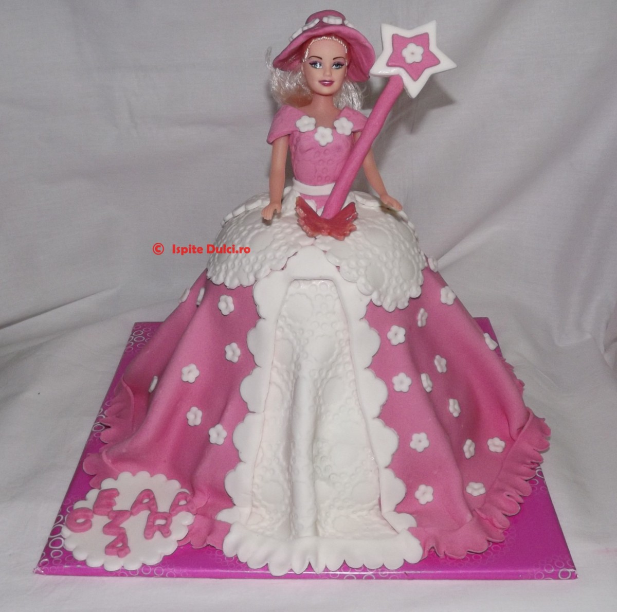 Tort papusa Cezara