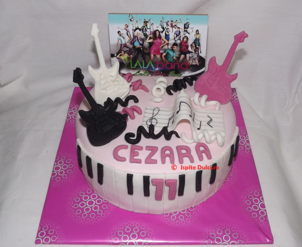 Tort LalaBand pentru Cezara