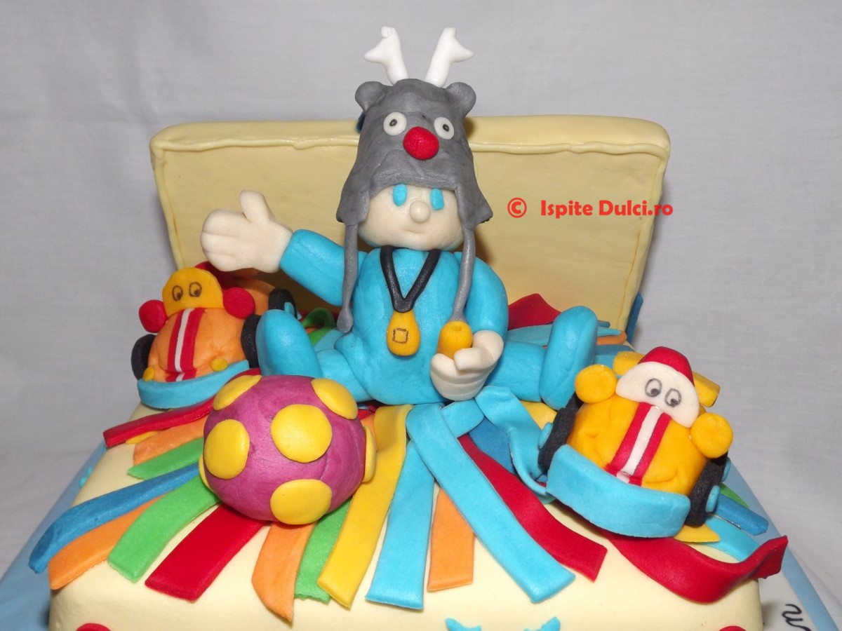 Tort cutie cadou pentru Brian