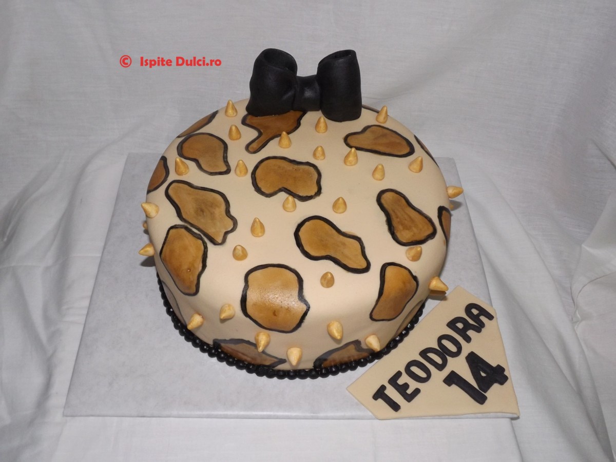 Tort animal print pentru Teodora