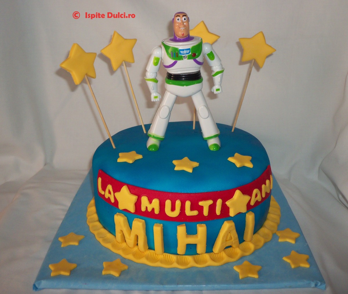 Tort Buzz pentru Mihai