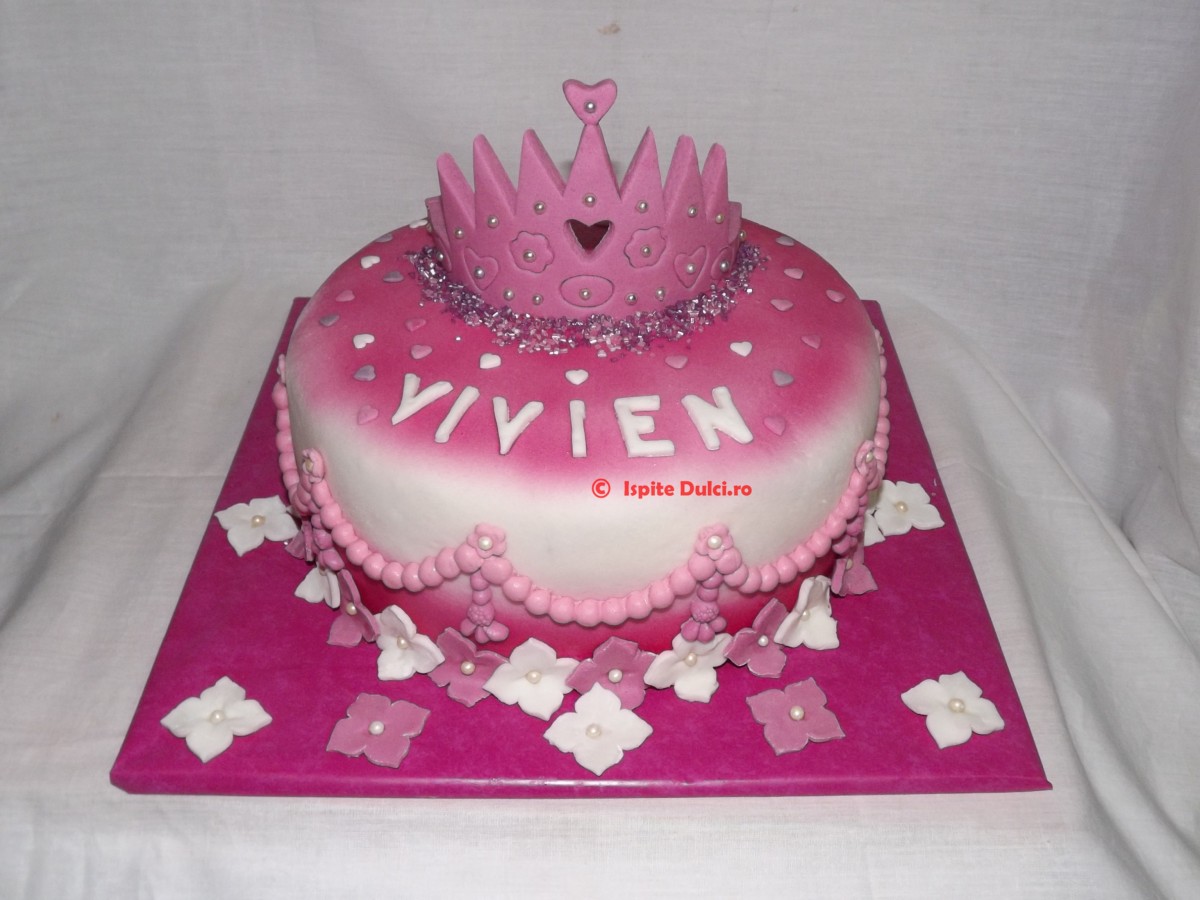 Tort cu diadema pentru Vivien
