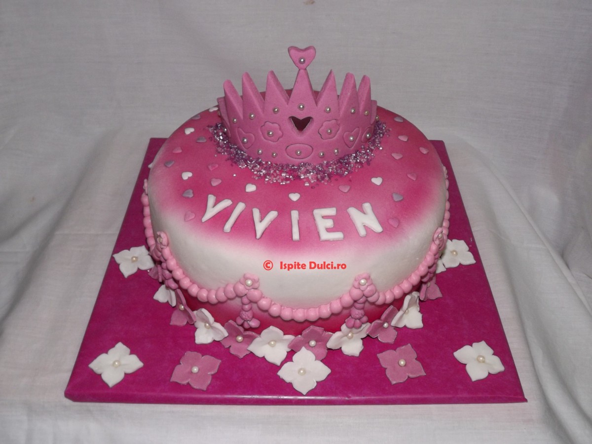 Tort cu diadema pentru Vivien