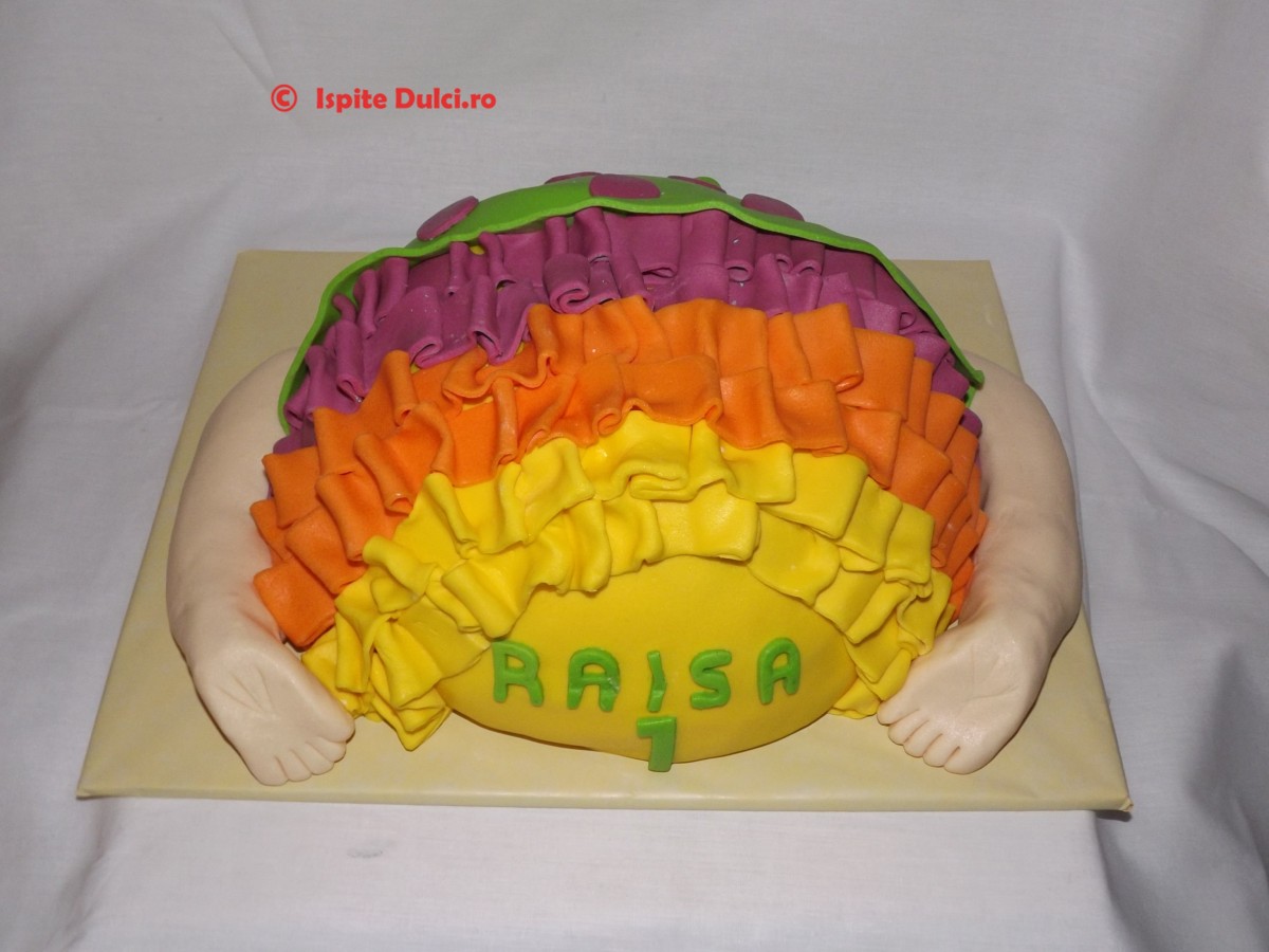 Tort rochita bebe
