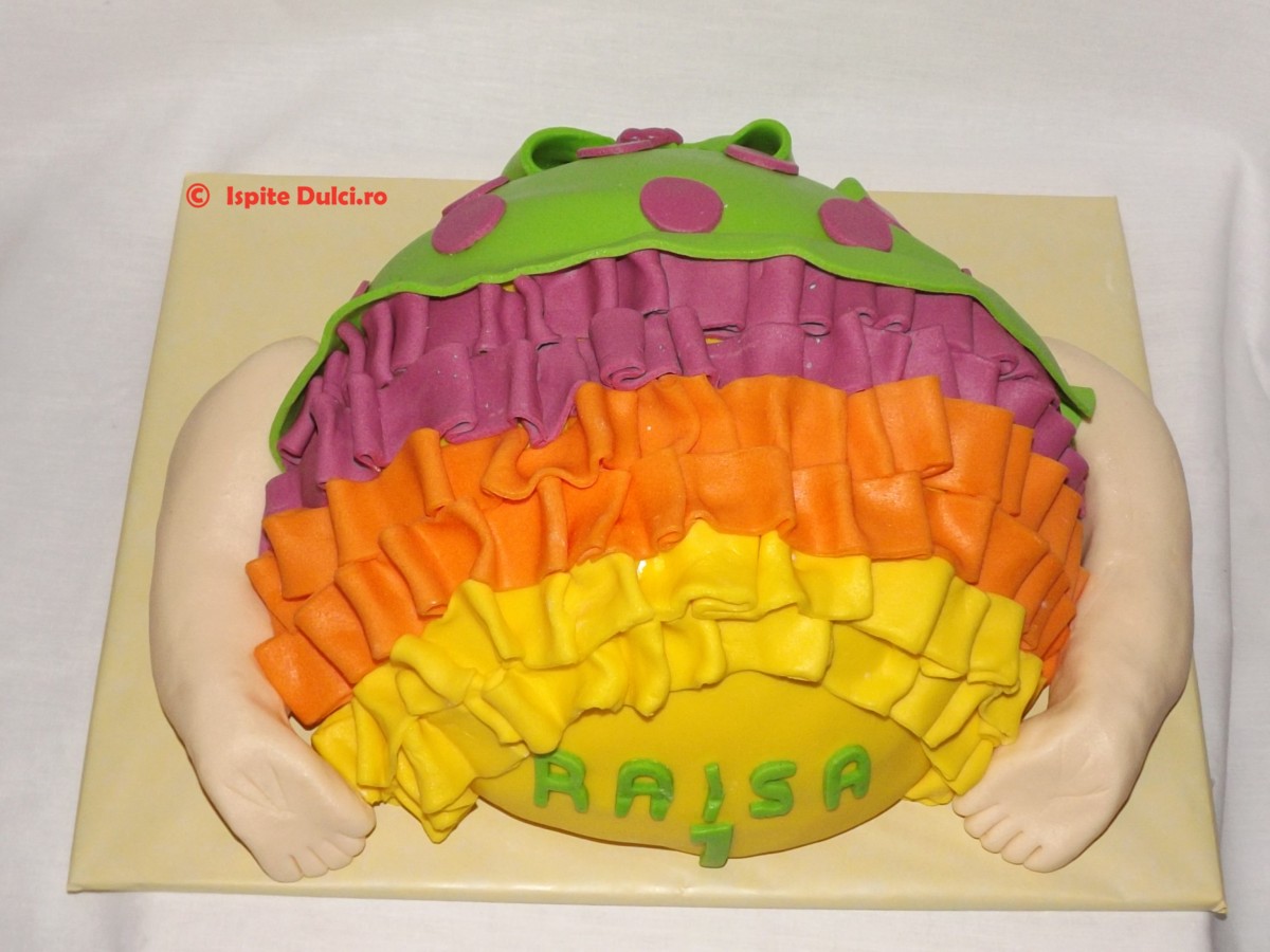 Tort rochita bebe