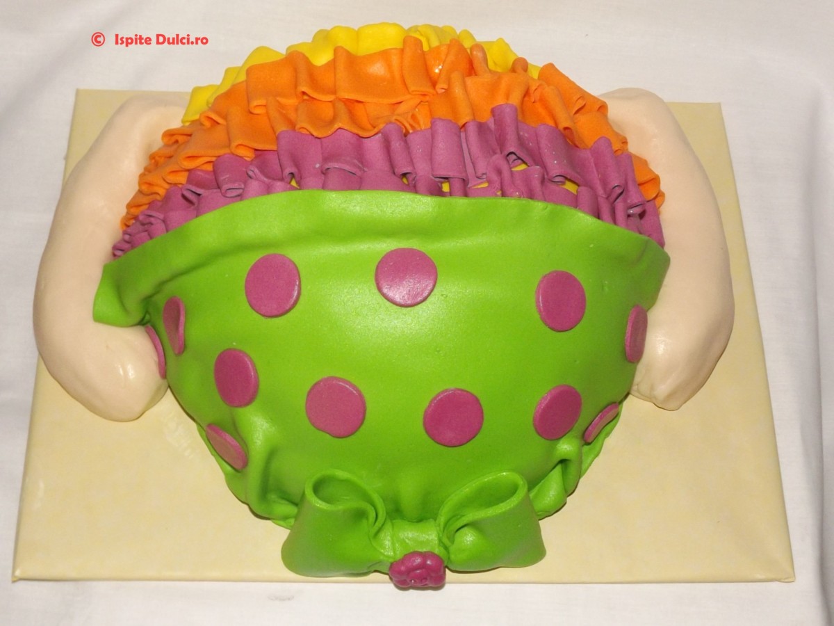 Tort rochita bebe