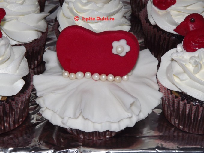 Cupcakes pentru botez Alexandra si Anamaria