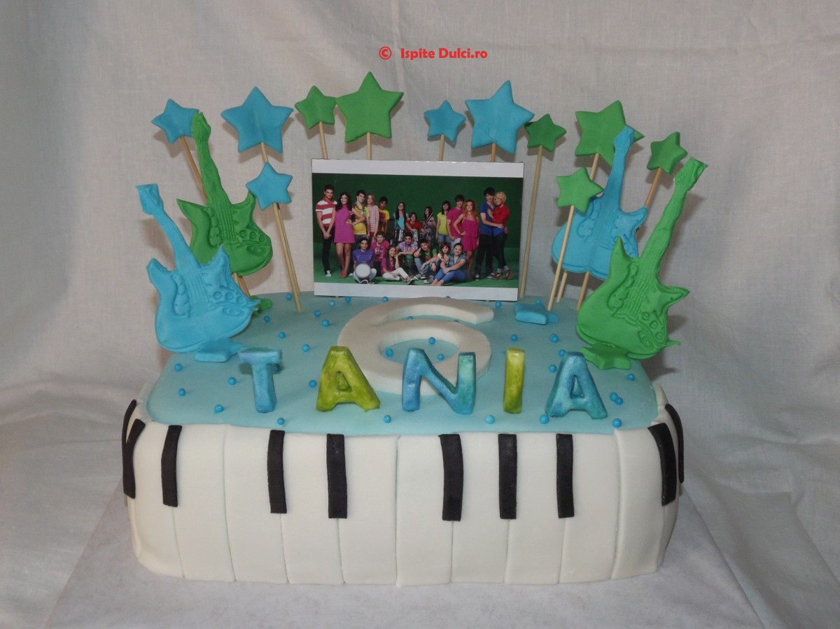Tort LalaBand pentru Tania