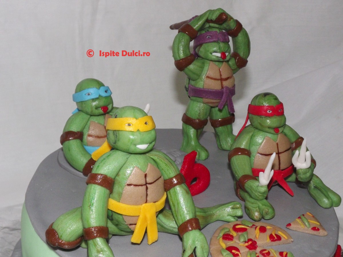 Tort Testoasele Ninja