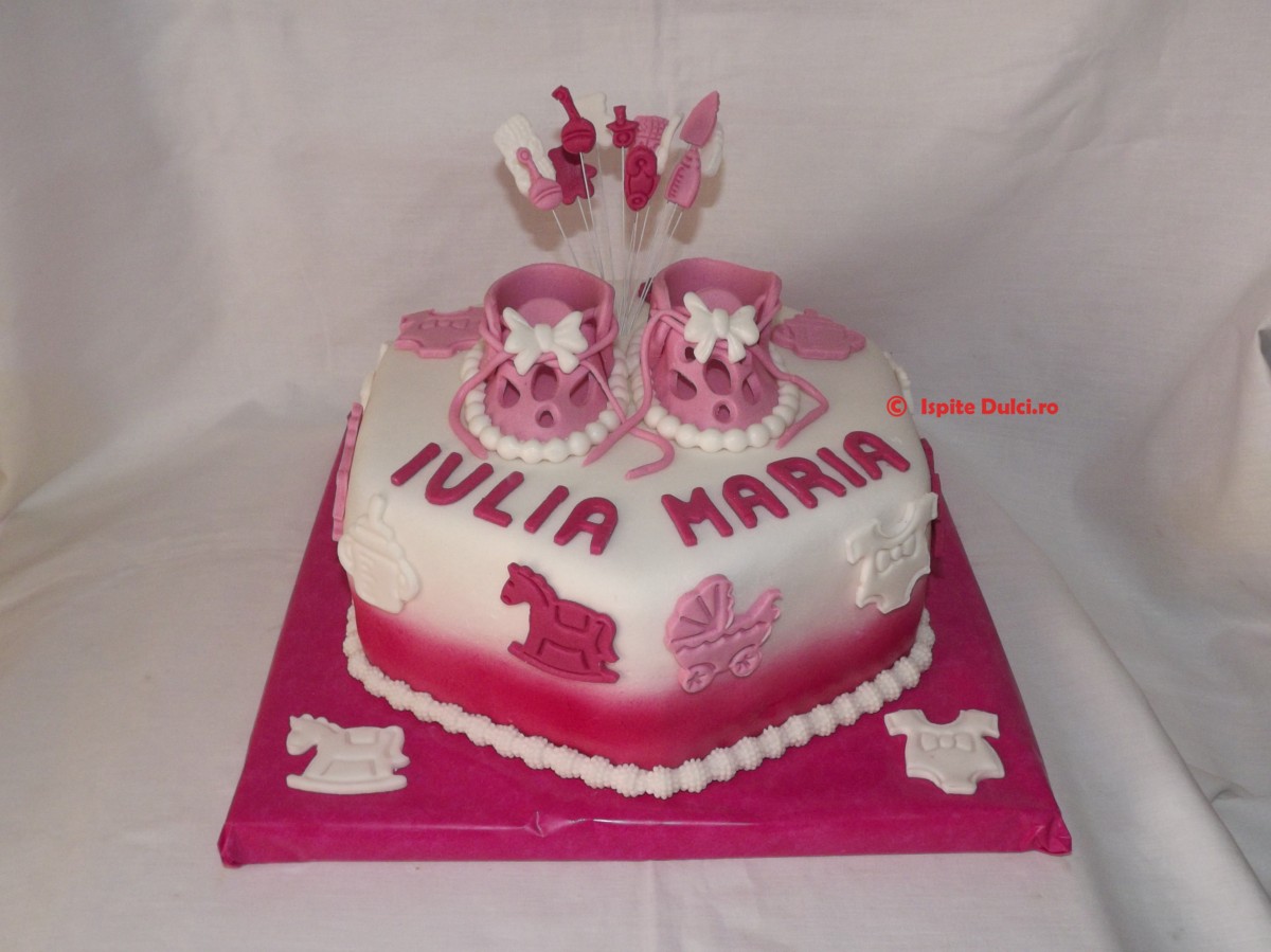 Tort de botez Iulia