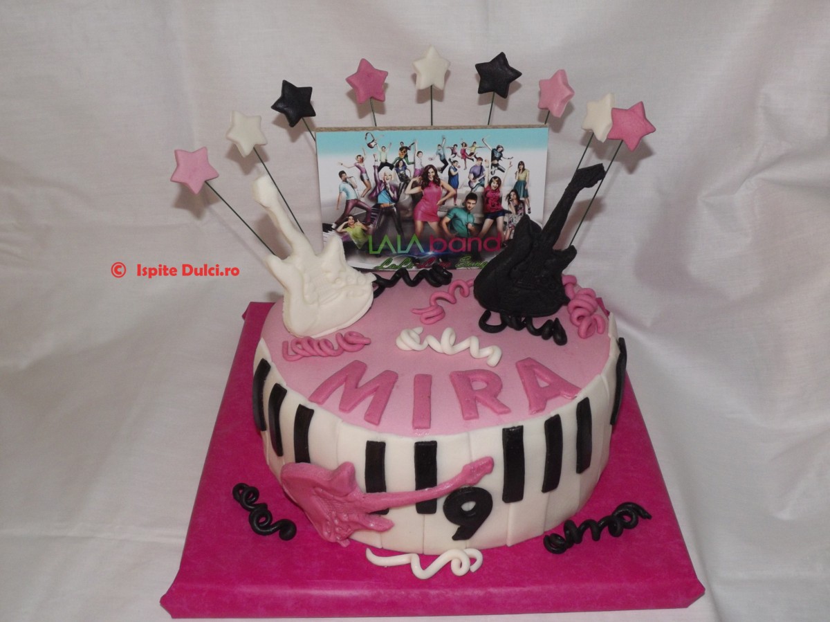 Tort LalaBand pentru Mira