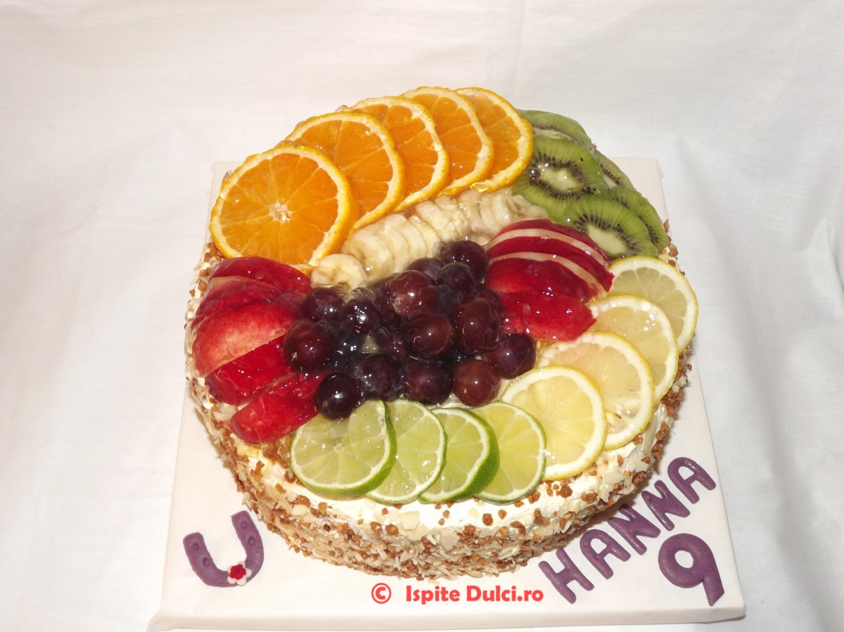 Tort cu fructe pentru Hanna