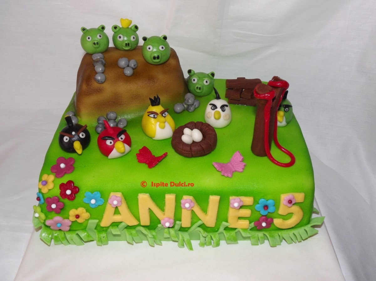 Tort angry birds pentru Anne