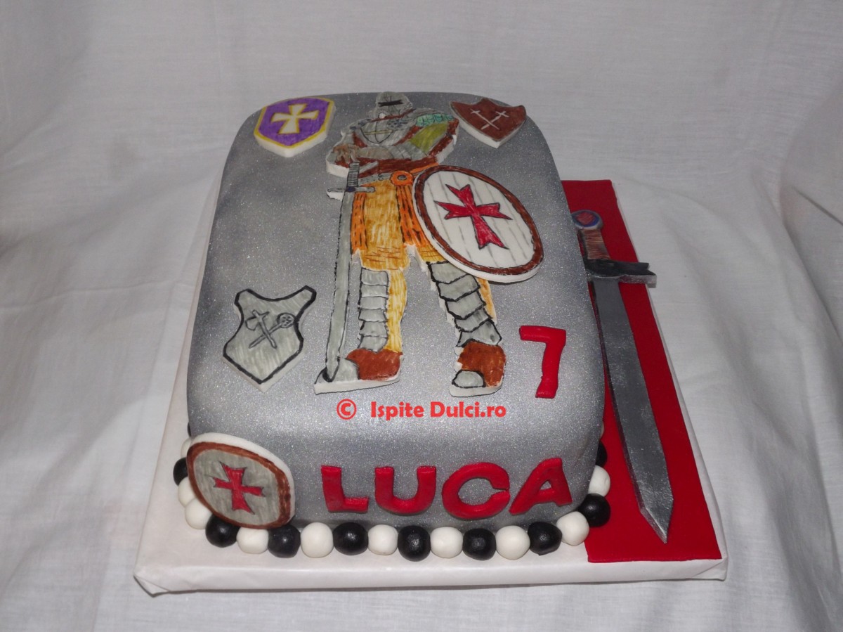 Tort cu cavaler pentru Luca