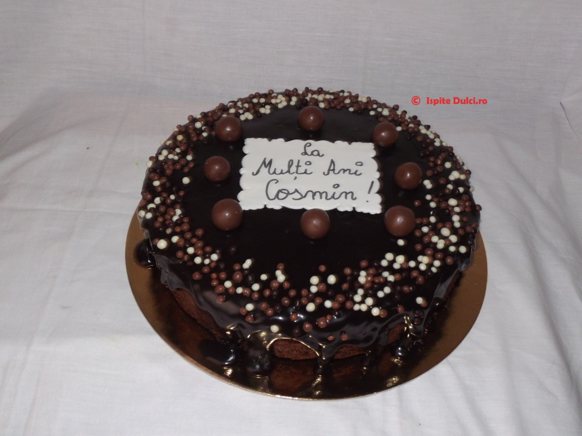 Tort cu mere, ciocolata si scortioara (Apple chocolate cake)