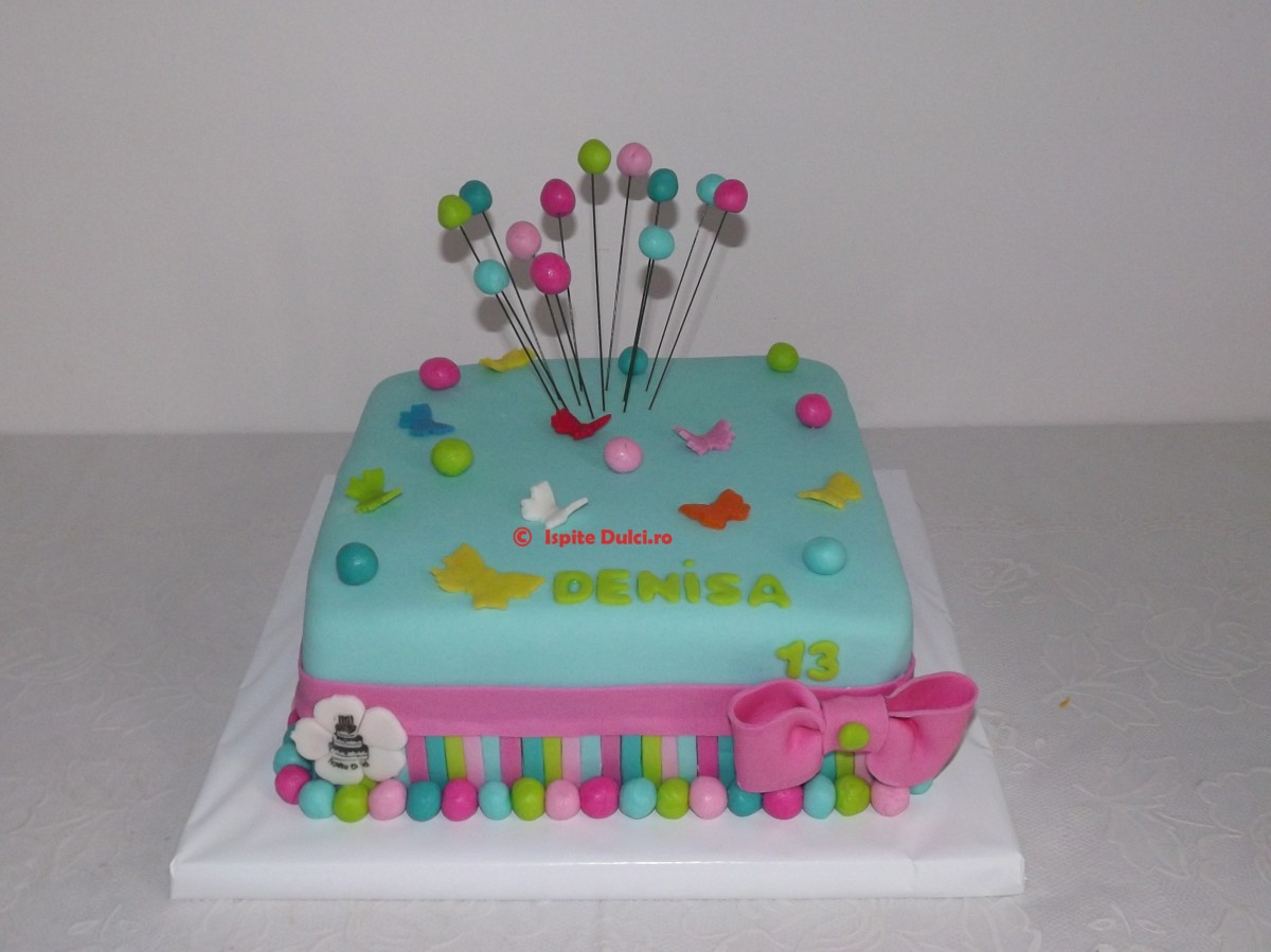 Tort cutie colorata pentru Denisa