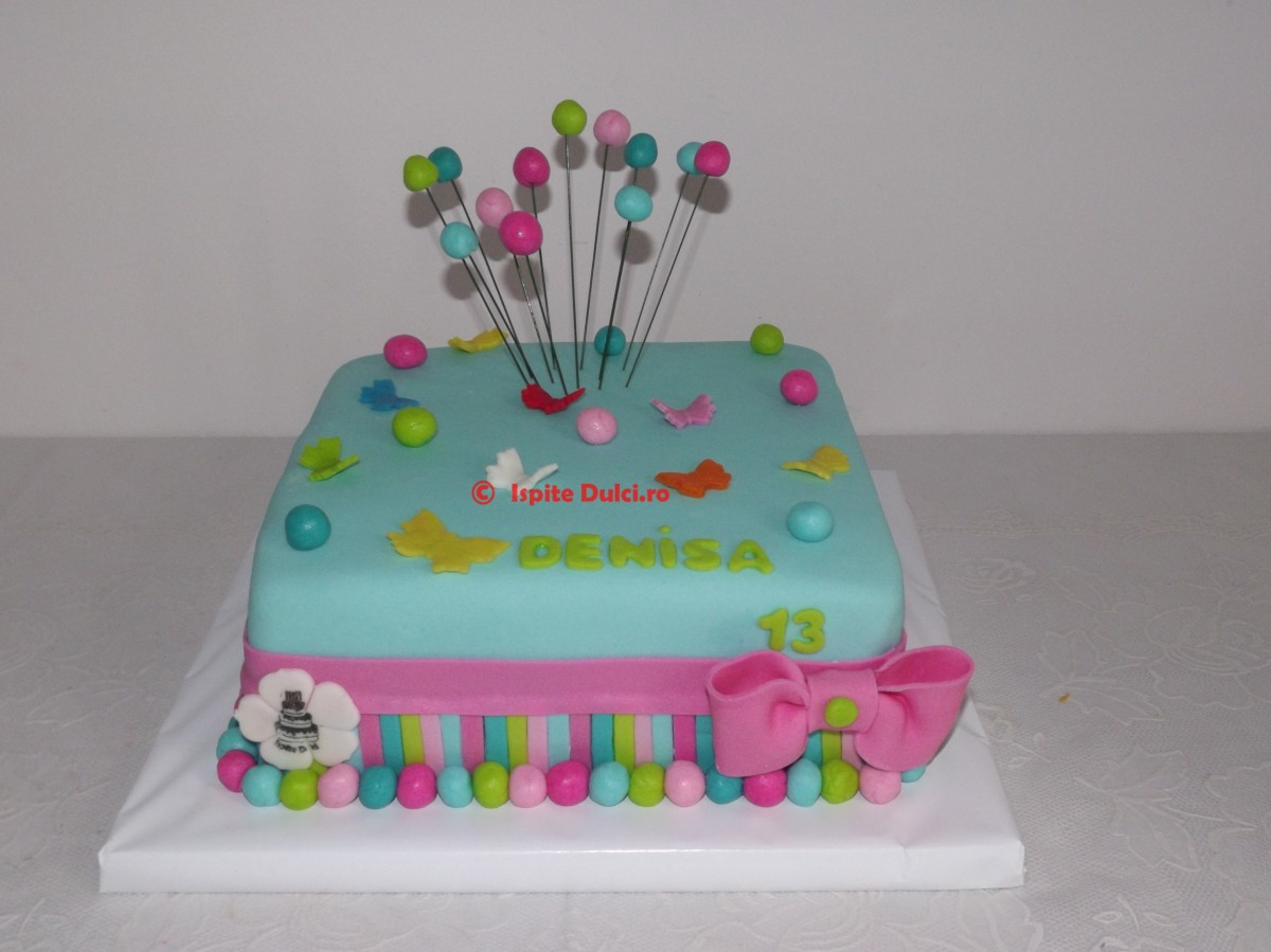Tort cutie colorata pentru Denisa
