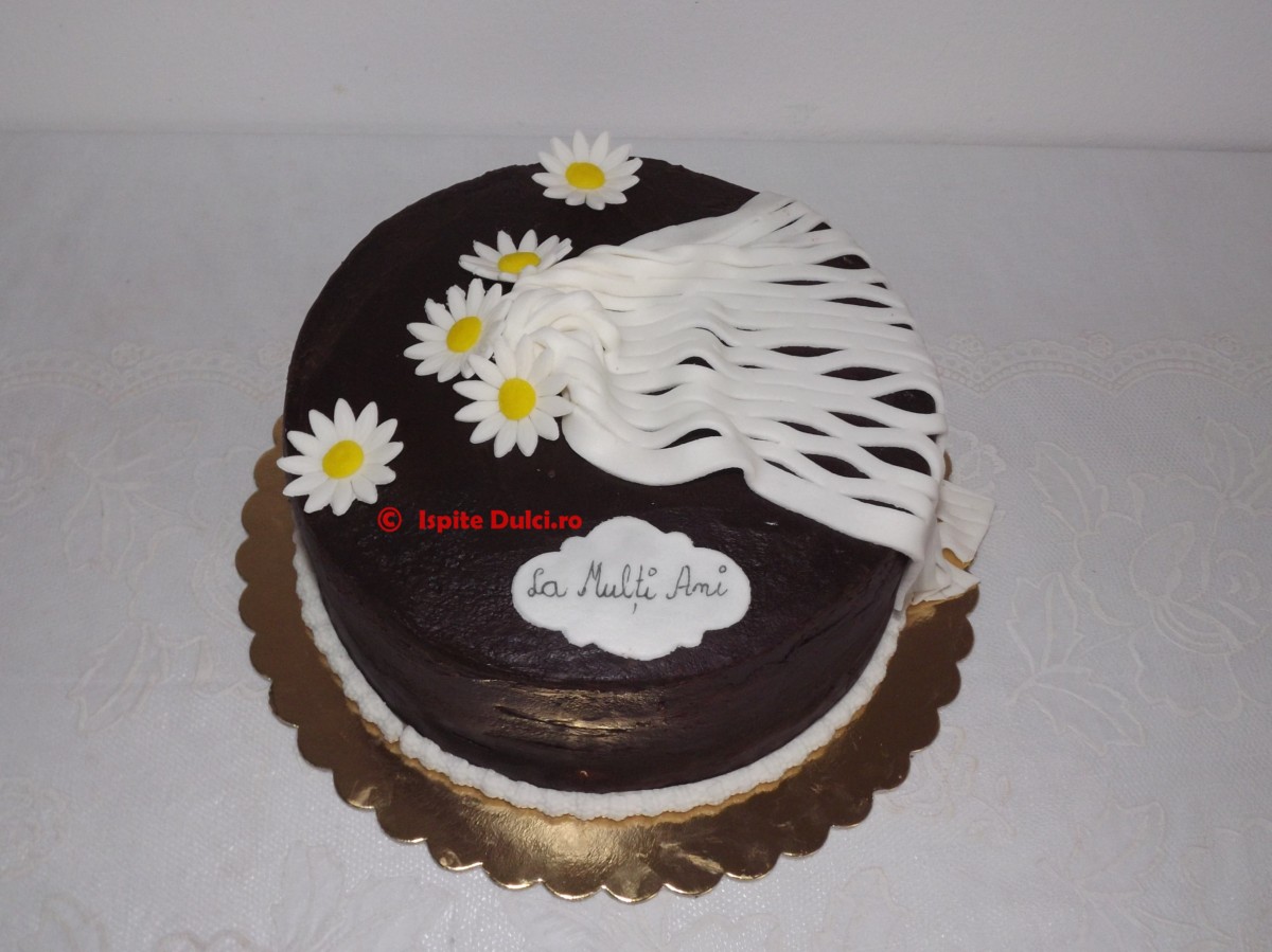 Tort elegant in ciocolata