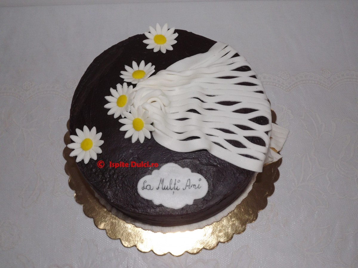Tort elegant in ciocolata