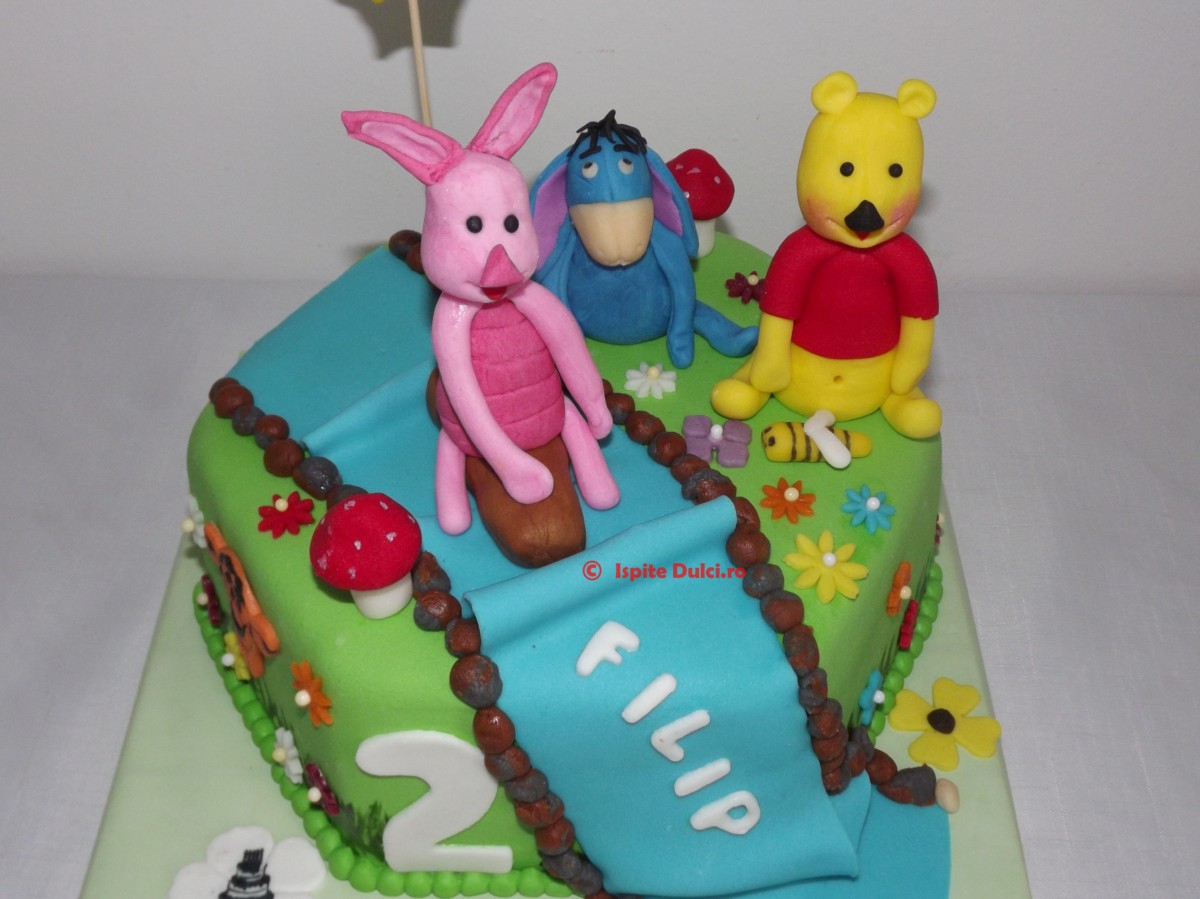 Tort Winnie si prietenii pentru Filip