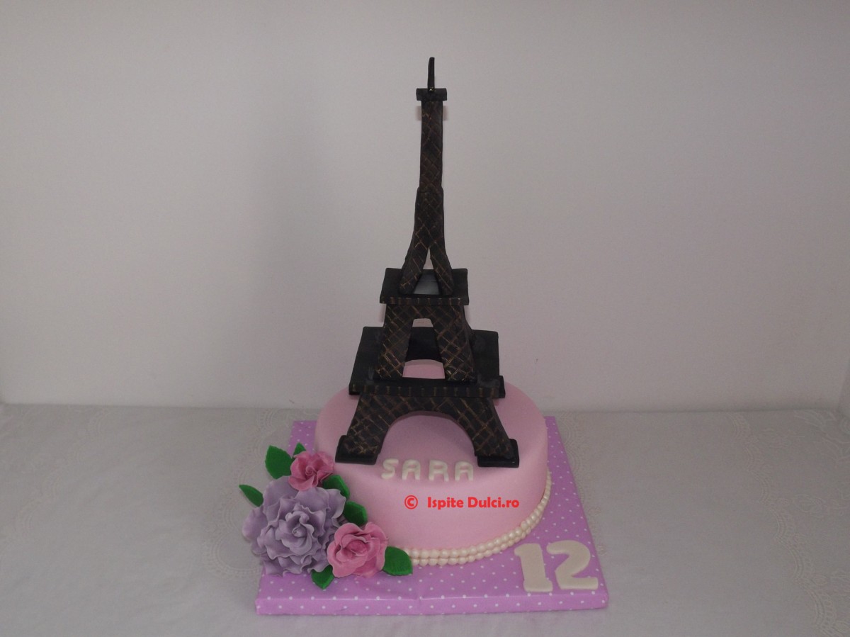 Tort cu turnul Eiffel pentru Sara