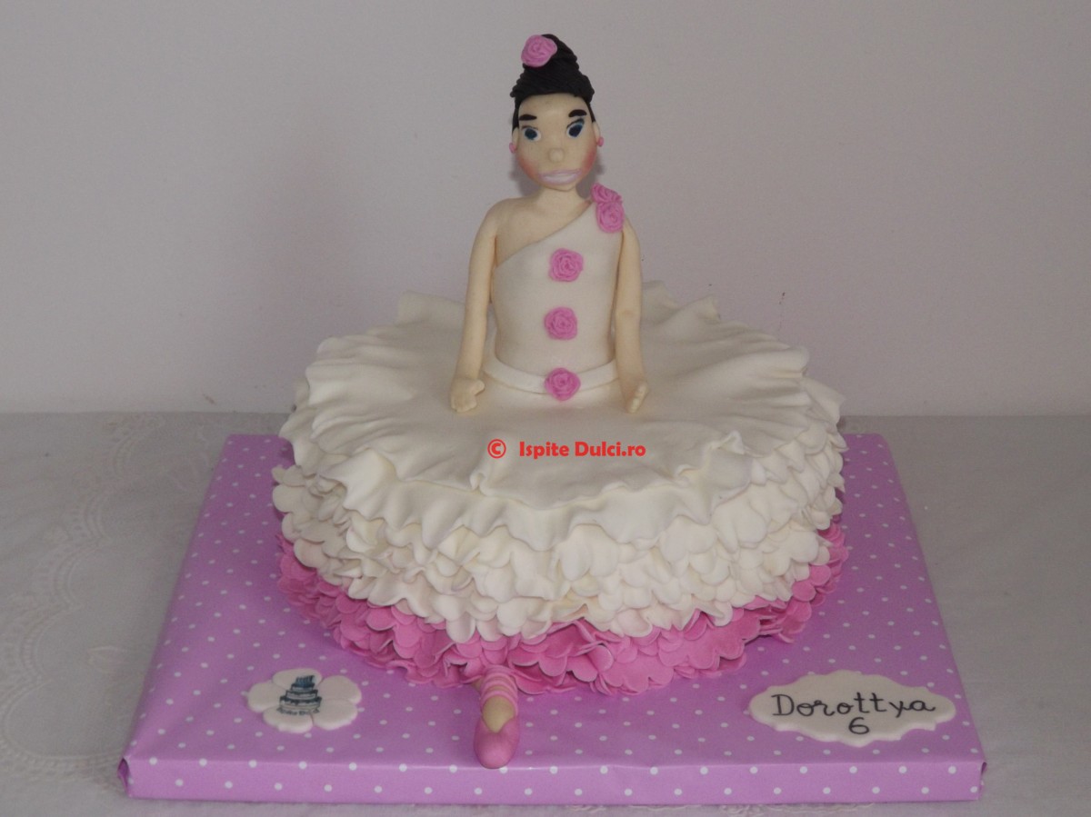 Tort balerina pentru Dorottya